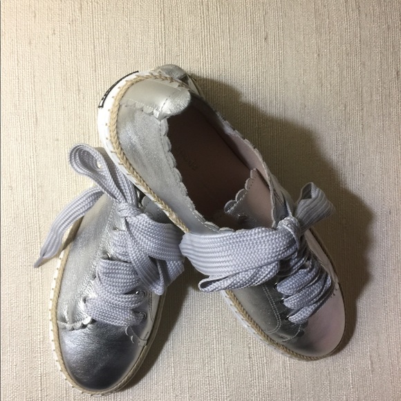 Kate Spade Lena Silver Metallic Sneaker. - Picture 11 of 14